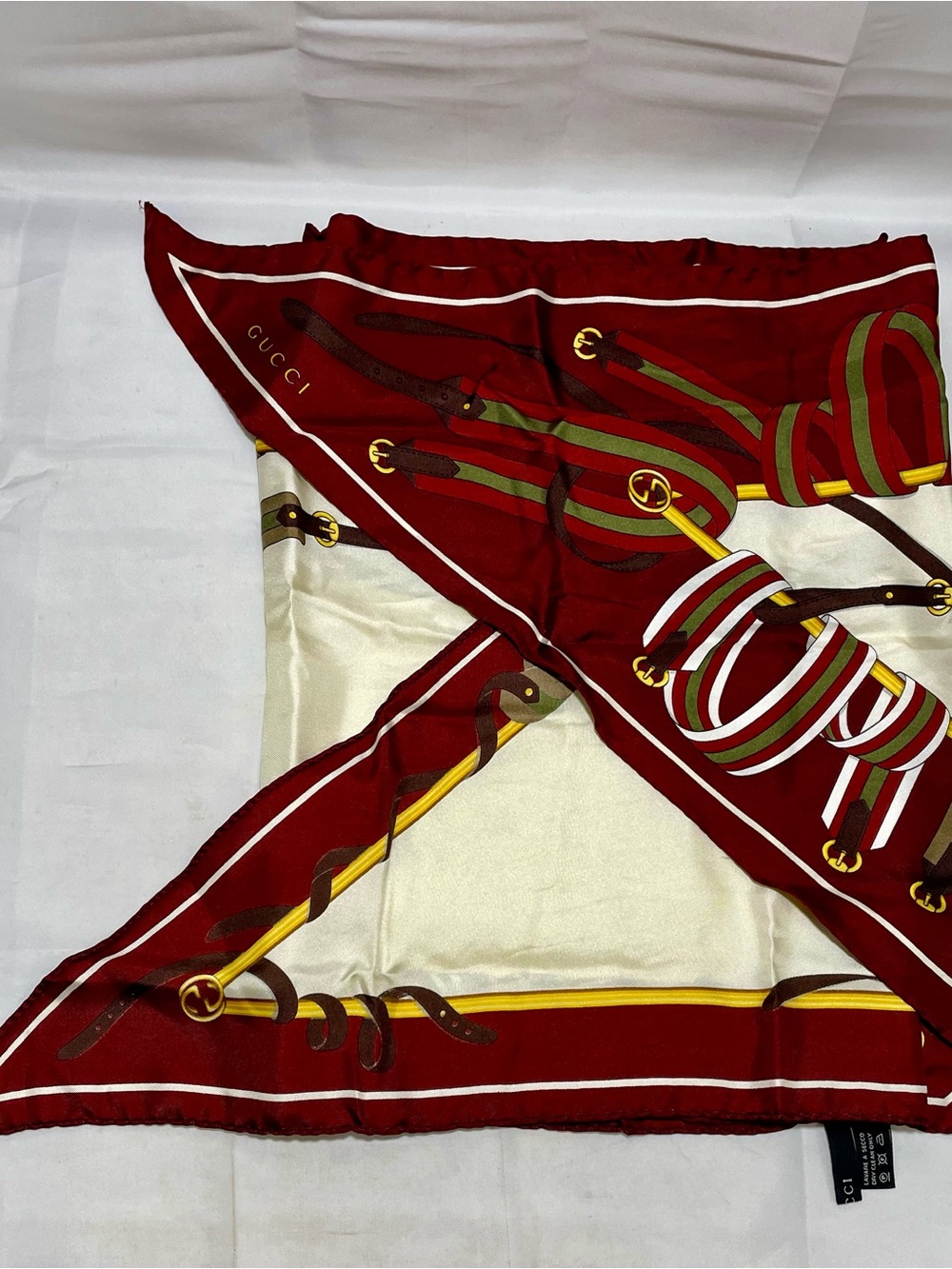 ✨Vintage✨ Gucci Belt & Horsebit Print Silk Scarf